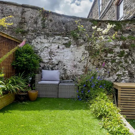 Pass The Keys Bright Town-centre Flat With Outdoor Area * Ulverston